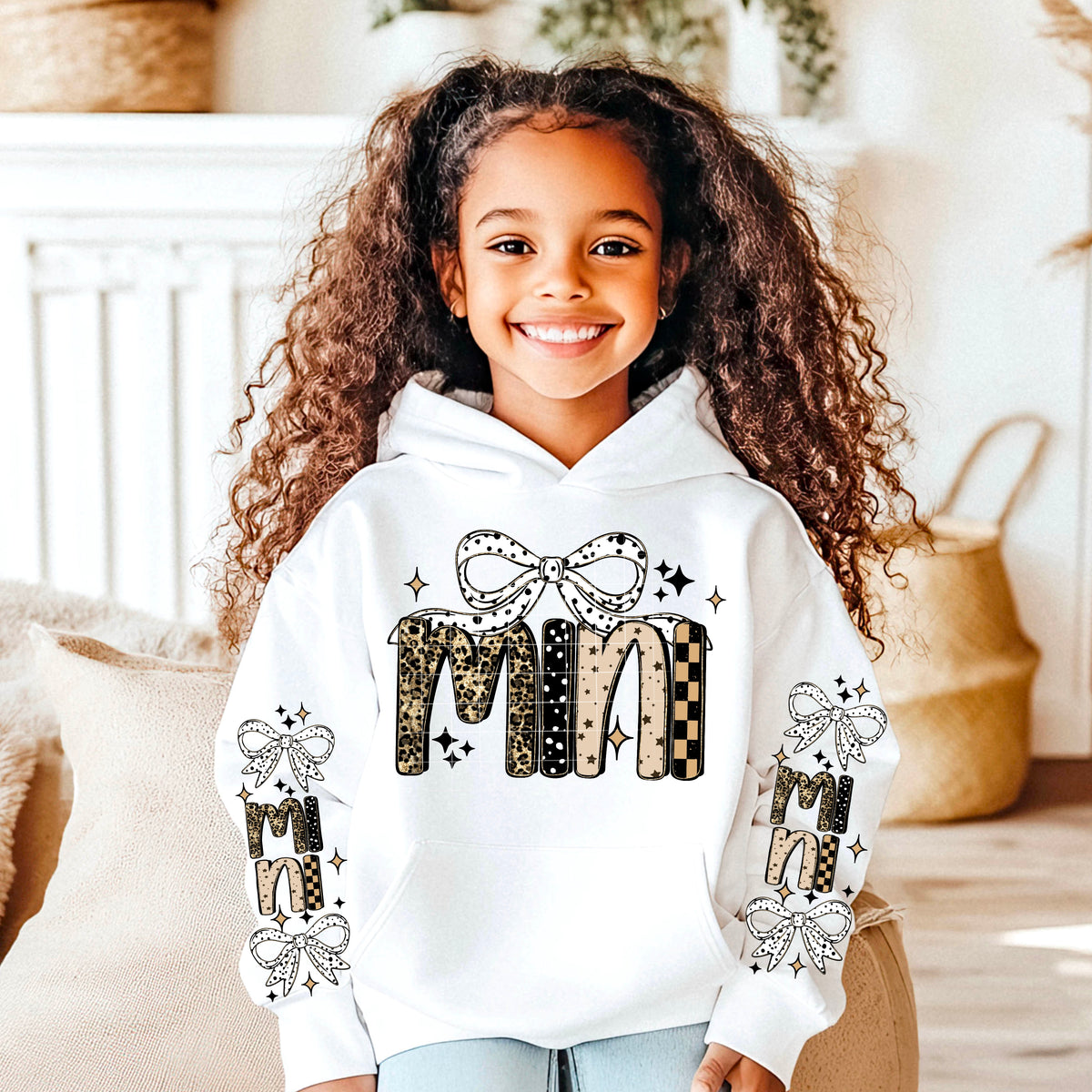 Mini Cheetah checker and bow w/ Sleeves PNG