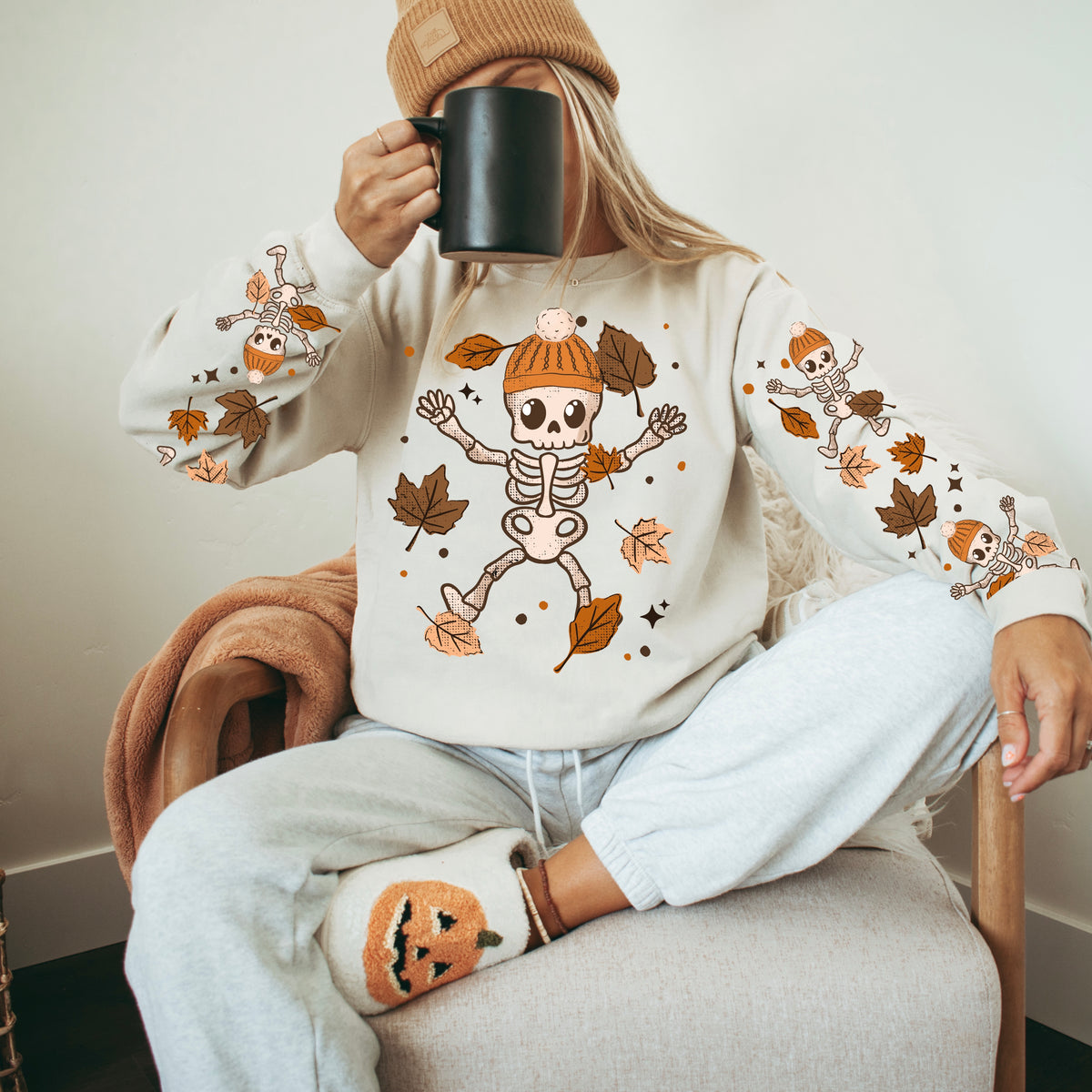Skellie Fall Leaves w/ sleeve PNG