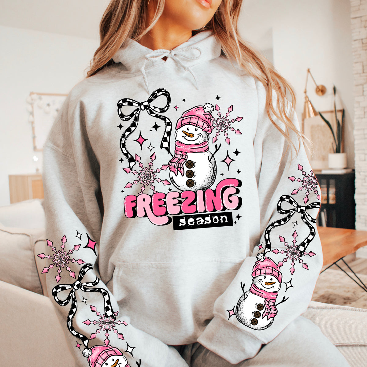 Freezing season snowman w/ Sleeves PNG